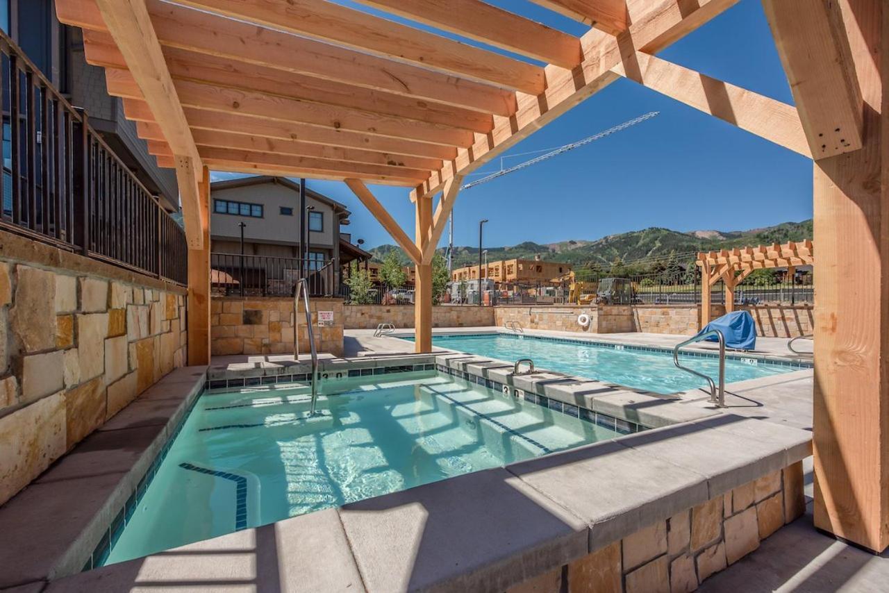 Blackstone Luxury 2Br, Walk To Skiing At Cabriolet, Mountain View, Shared Pool And Hot Tub, Gym パークシティ エクステリア 写真